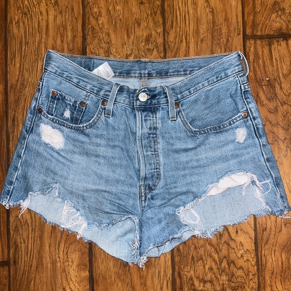 Levi’s - Picture 1 of 2